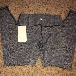 BNWT lululemon wonder under HR leggings